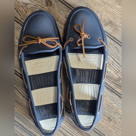 CROCS Cove Boat Flats Size 9 Excellent Condition - Picture 1 of 11